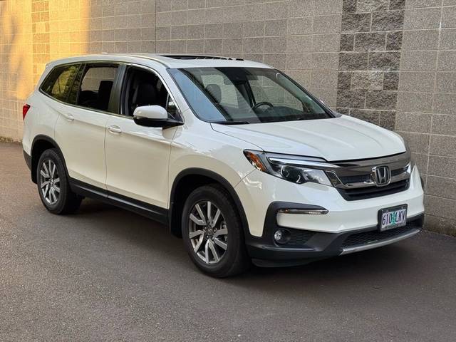 2019 Honda Pilot EX-L w/Navi & RES AWD photo