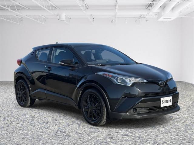 2019 Toyota C-HR LE FWD photo