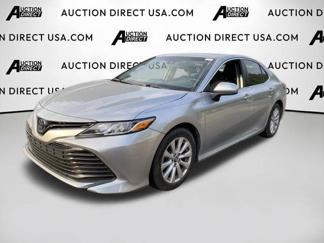 2018 Toyota Camry LE FWD photo