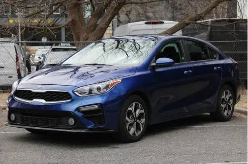 2019 Kia Forte LXS FWD photo