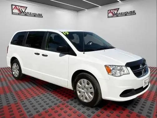 2019 Dodge Grand Caravan SE FWD photo