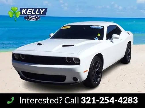 2019 Dodge Challenger SXT RWD photo