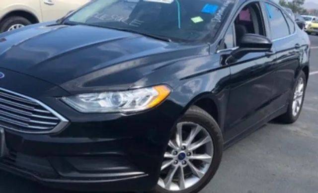 2017 Ford Fusion SE FWD photo