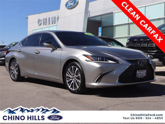 2019 Lexus ES ES 300h FWD photo