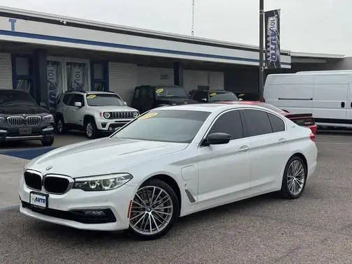 2018 BMW 5 Series 530e iPerformance RWD photo