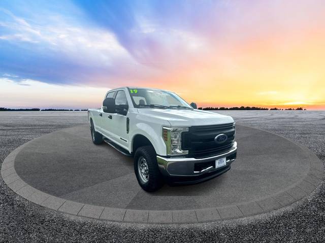 2019 Ford F-250 Super Duty XL 4WD photo