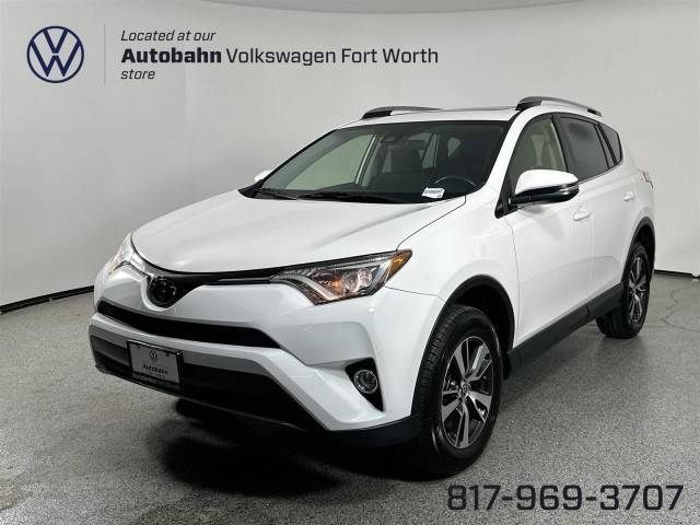 2018 Toyota RAV4 XLE FWD photo