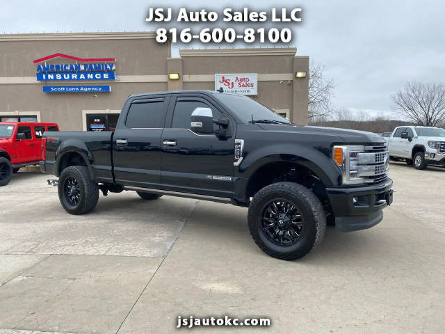 2019 Ford F-250 Super Duty Platinum 4WD photo