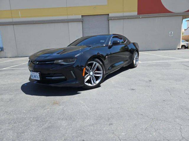 2018 Chevrolet Camaro 1LT RWD photo