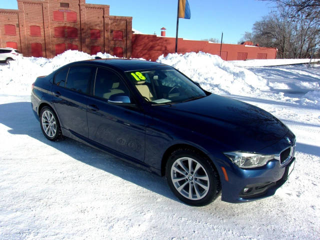 2018 BMW 3 Series 320i xDrive AWD photo