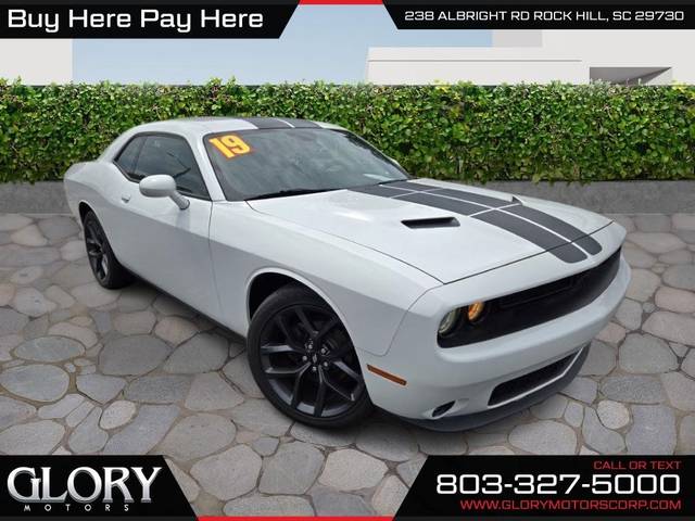 2019 Dodge Challenger SXT RWD photo
