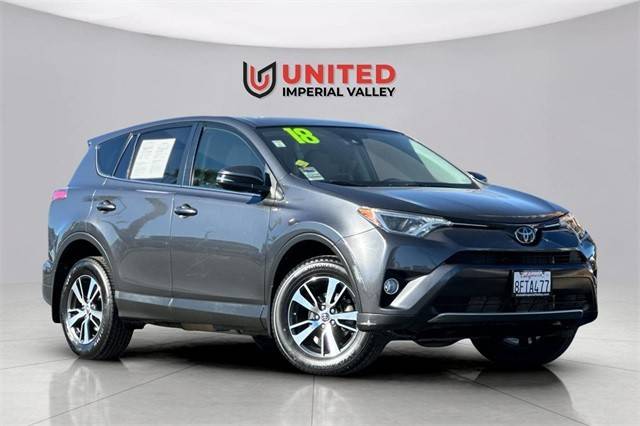 2018 Toyota RAV4 XLE FWD photo