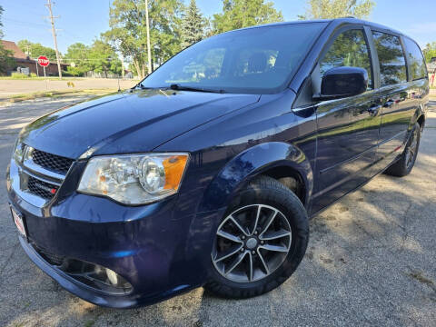 2017 Dodge Grand Caravan SXT FWD photo