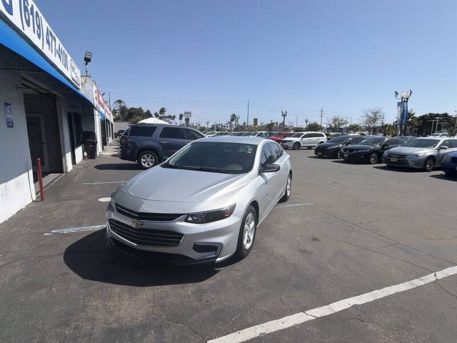 2018 Chevrolet Malibu LS FWD photo