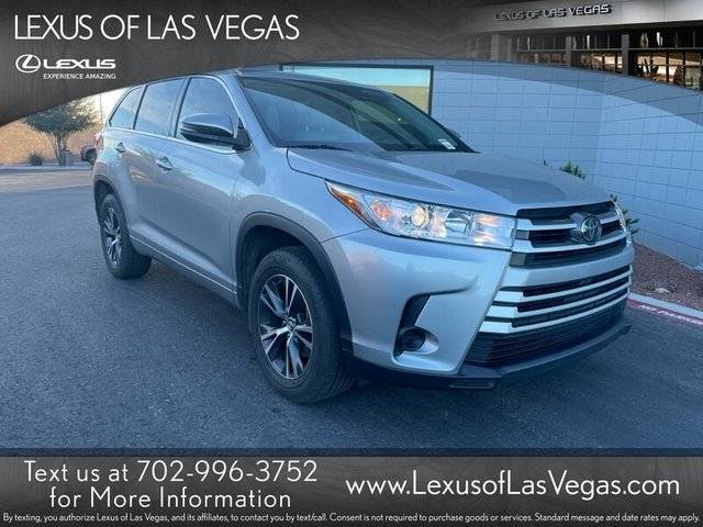 2018 Toyota Highlander LE FWD photo
