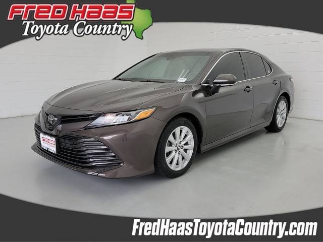 2018 Toyota Camry LE FWD photo