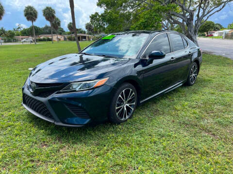 2018 Toyota Camry SE FWD photo
