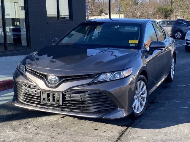 2018 Toyota Camry LE FWD photo