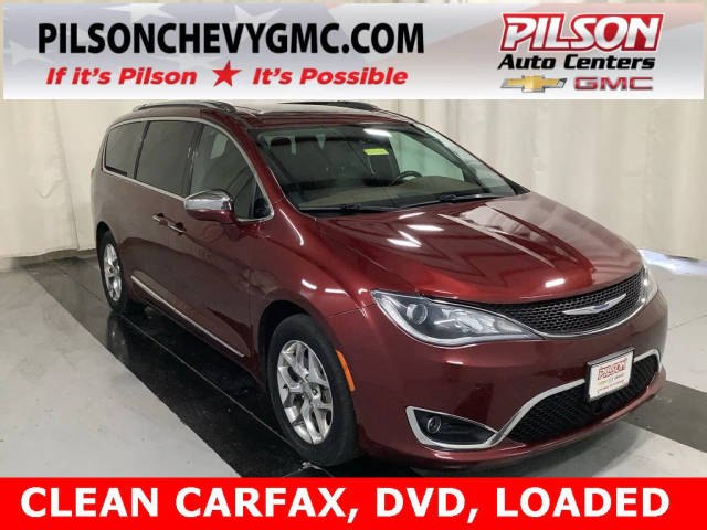 2019 Chrysler Pacifica Minivan Limited FWD photo