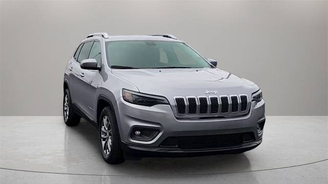 2019 Jeep Cherokee Latitude Plus FWD photo