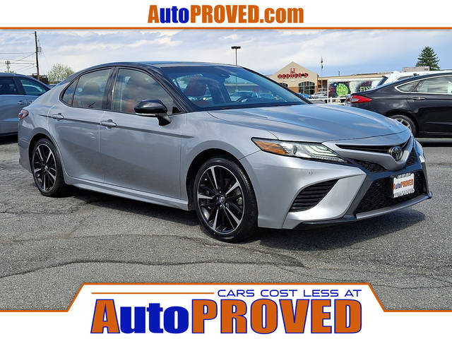 2018 Toyota Camry XSE FWD photo