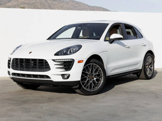 2018 Porsche Macan Sport Edition AWD photo