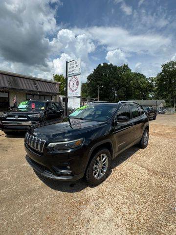 2019 Jeep Cherokee Latitude Plus 4WD photo