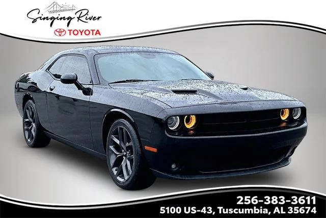 2019 Dodge Challenger SXT RWD photo