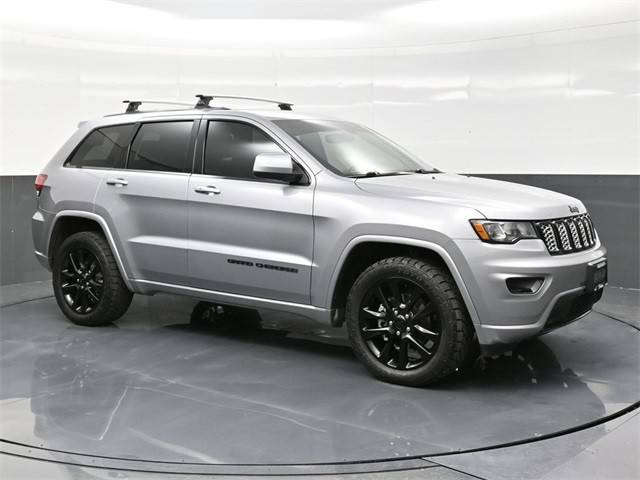 2018 Jeep Grand Cherokee Altitude 4WD photo