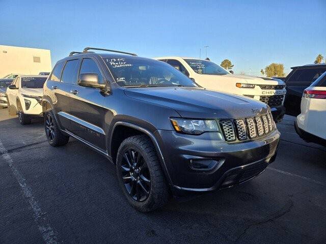 2018 Jeep Grand Cherokee Altitude 4WD photo