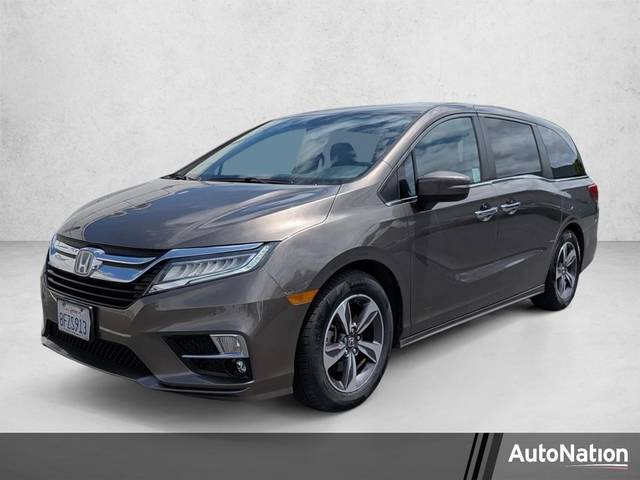 2019 Honda Odyssey Touring FWD photo