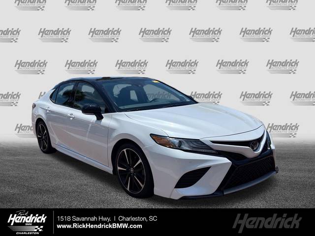 2018 Toyota Camry XSE V6 FWD photo