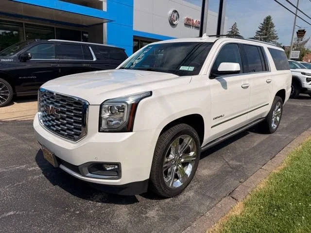 2019 GMC Yukon XL Denali 4WD photo