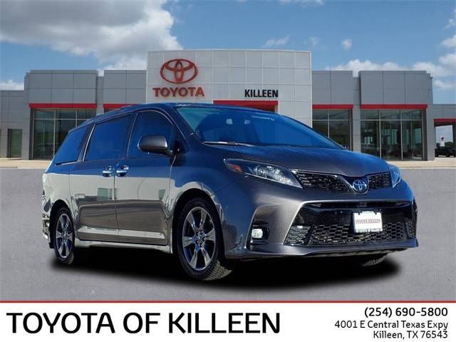 2019 Toyota Sienna SE FWD photo