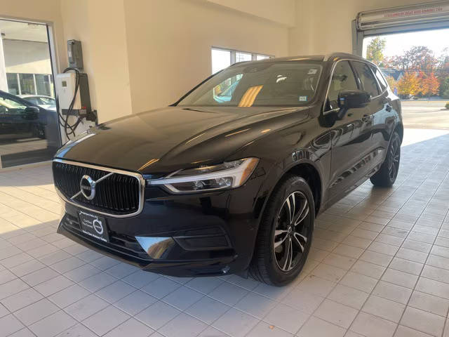 2019 Volvo XC60 Momentum AWD photo