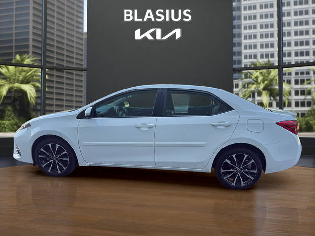 2019 Toyota Corolla SE FWD photo