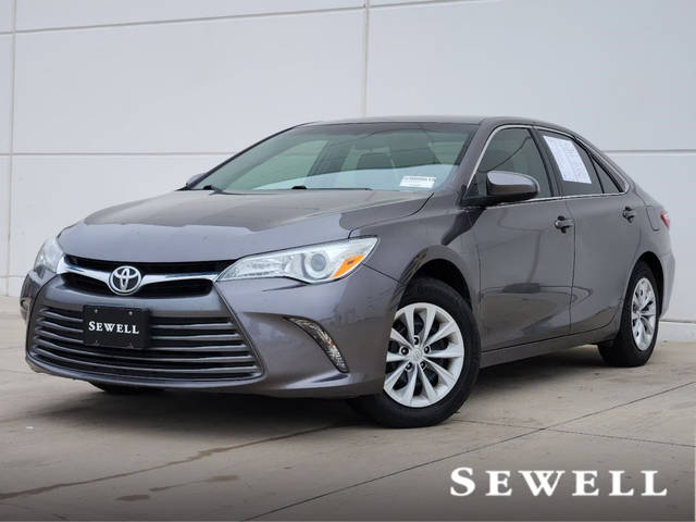 2016 Toyota Camry LE FWD photo