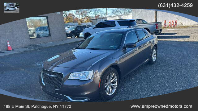 2017 Chrysler 300 Limited RWD photo