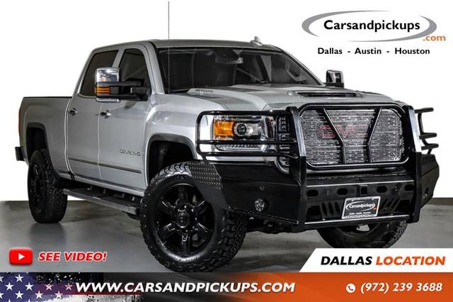 2019 GMC Sierra 2500HD Denali 4WD photo