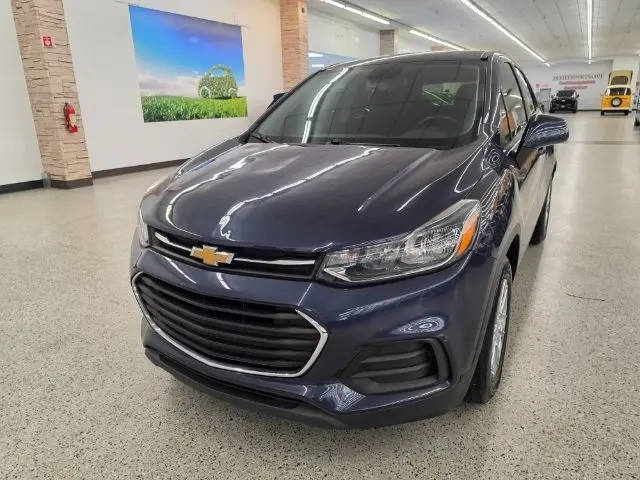 2019 Chevrolet Trax LS FWD photo