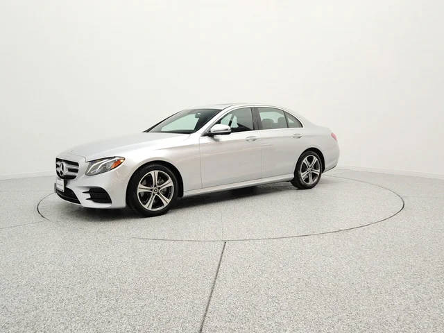 2019 Mercedes-Benz E-Class E 300 RWD photo