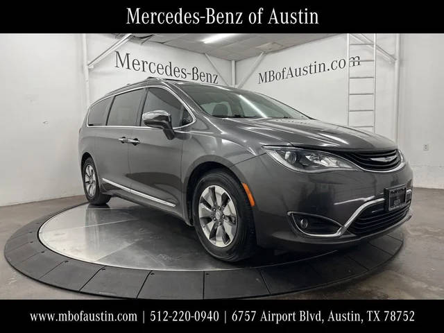 2018 Chrysler Pacifica Minivan Hybrid Limited FWD photo