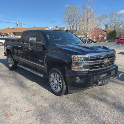 2019 Chevrolet Silverado 2500HD High Country 4WD photo