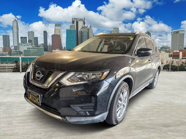 2017 Nissan Rogue SV FWD photo