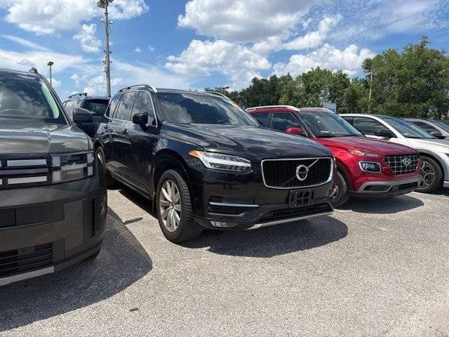 2018 Volvo XC90 Momentum AWD photo