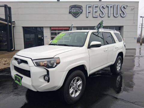 2018 Toyota 4Runner SR5 4WD photo
