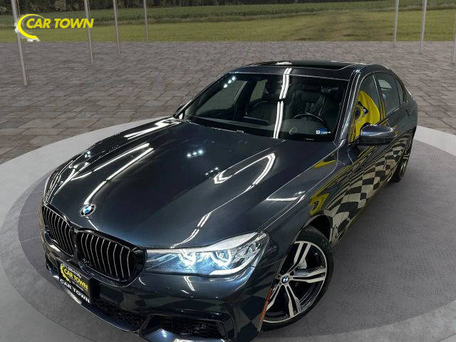 2019 BMW 7 Series 740i RWD photo