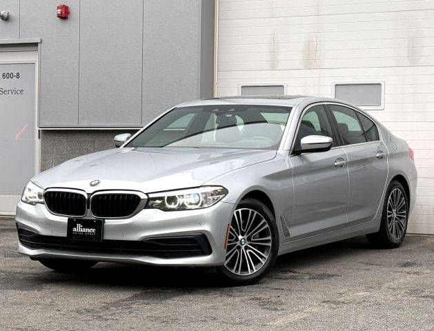 2019 BMW 5 Series 530i xDrive AWD photo