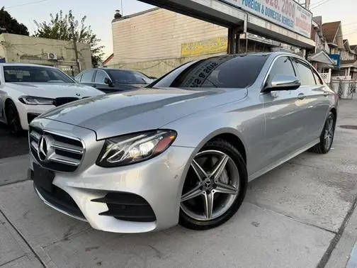 2019 Mercedes-Benz E-Class E 300 AWD photo