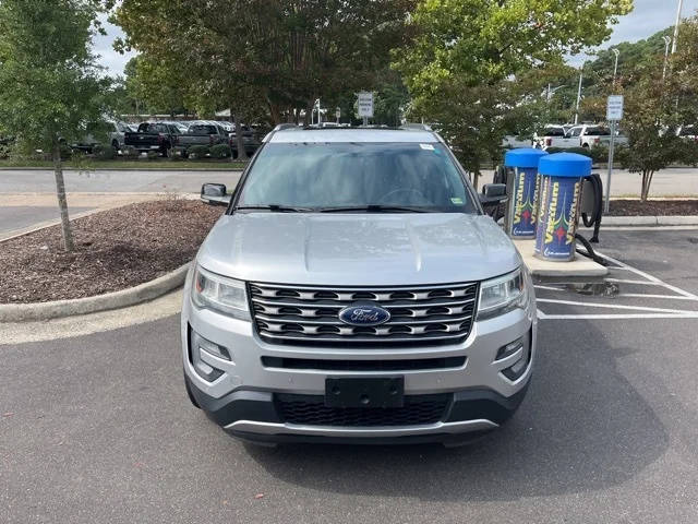 2016 Ford Explorer XLT 4WD photo